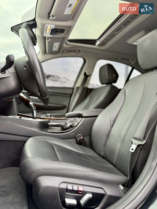 Седан BMW 3 Series 2016 в Виннице