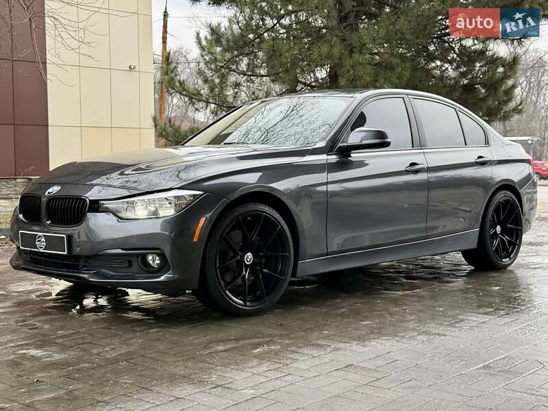 Седан BMW 3 Series 2016 в Днепре