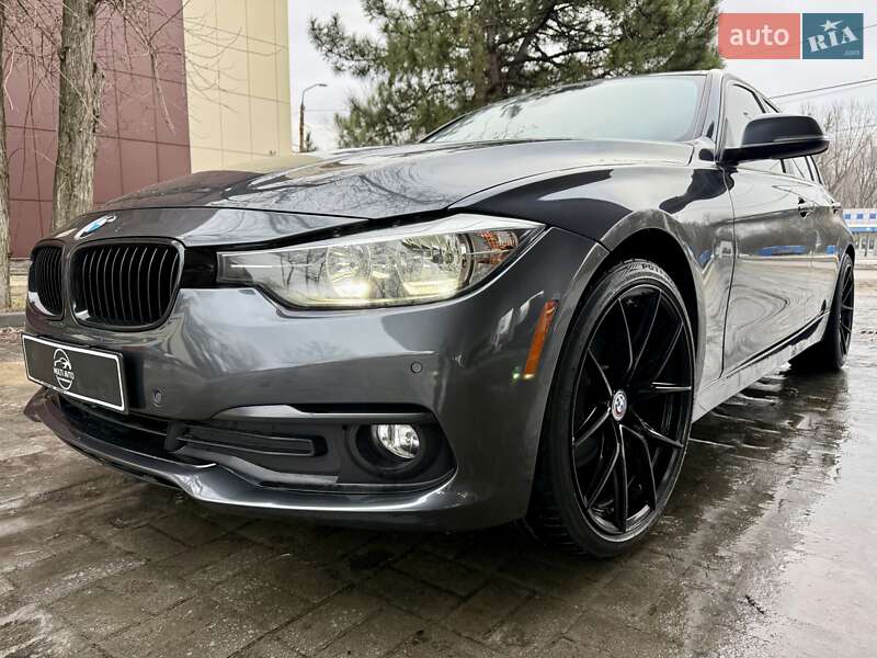 Седан BMW 3 Series 2016 в Днепре