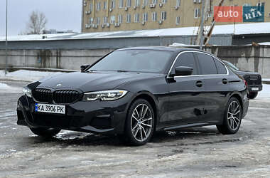 Седан BMW 3 Series 2022 в Киеве