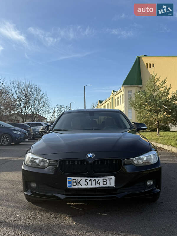 Седан BMW 3 Series 2013 в Ровно фото 2 Седан BMW 3 Series 2013 в Ровно