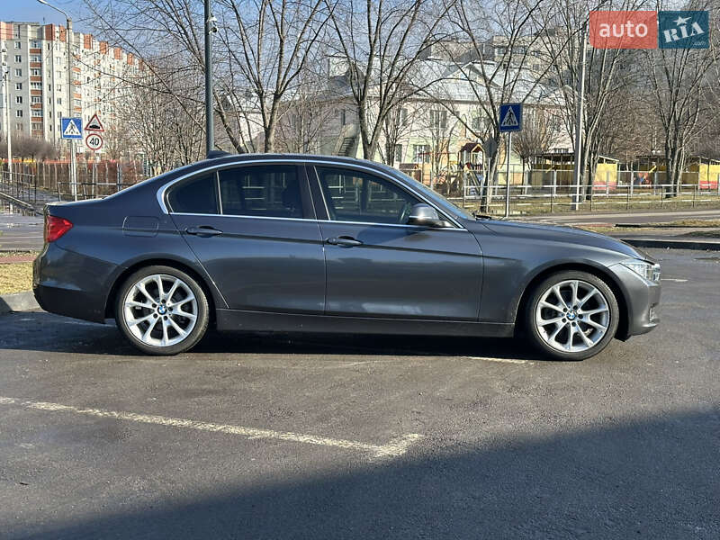 Седан BMW 3 Series 2014 в Кременчуге