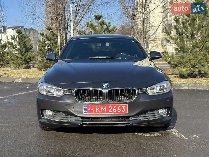 Седан BMW 3 Series 2014 в Кременчуге