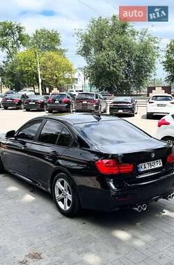 Седан BMW 3 Series 2013 в Львове