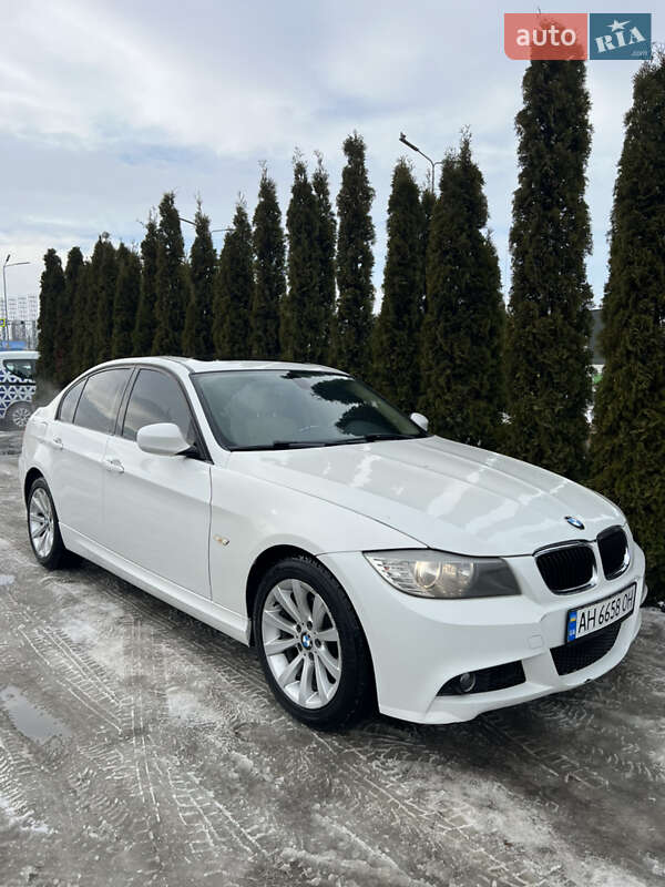 Седан BMW 3 Series 2011 в Киеве фото 7 Седан BMW 3 Series 2011 в Киеве
