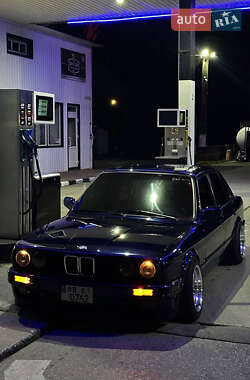 Седан BMW 3 Series 1985 в Петриківці