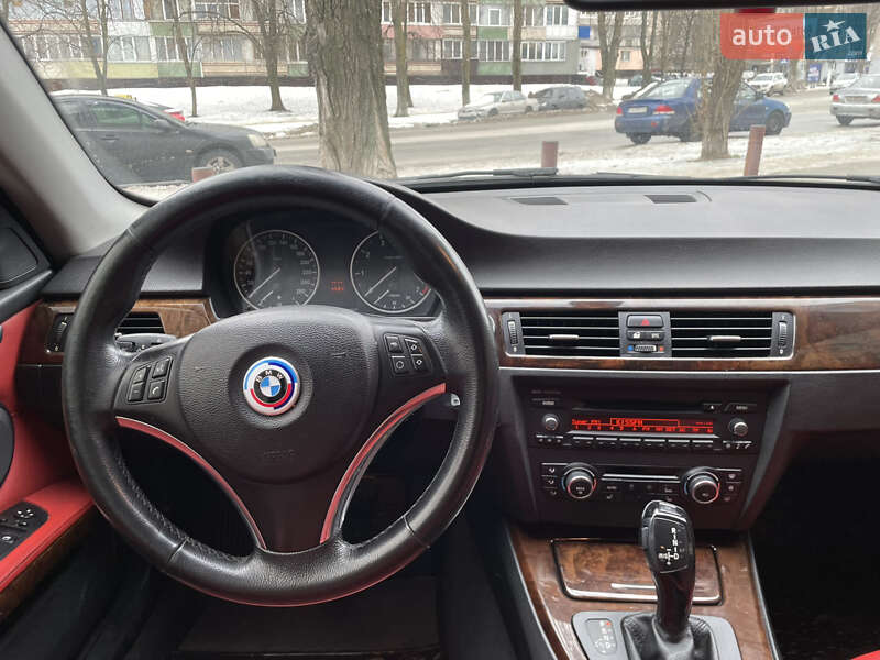 Купе BMW 3 Series 2009 в Киеве фото 14 Купе BMW 3 Series 2009 в Киеве