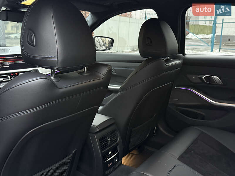 Седан BMW 3 Series 2019 в Киеве