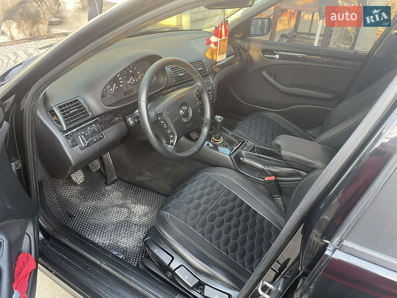 Седан BMW 3 Series 2002 в Кривом Роге