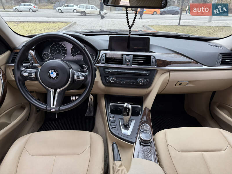 Седан BMW 3 Series 2014 в Днепре