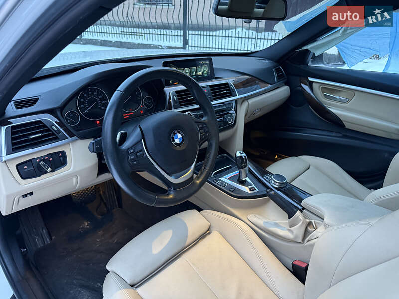Седан BMW 3 Series 2017 в Львове