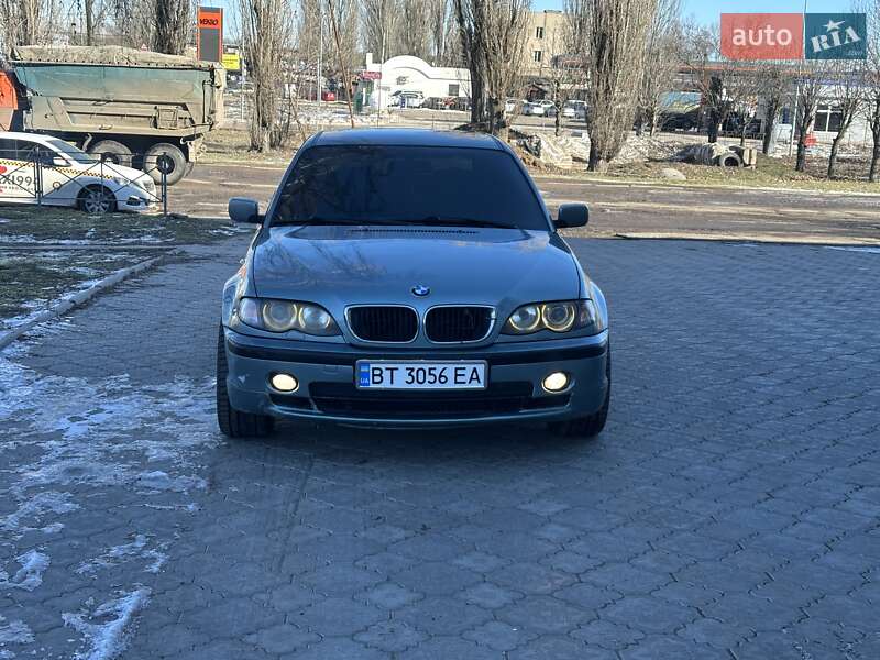 Седан BMW 3 Series 2002 в Николаеве