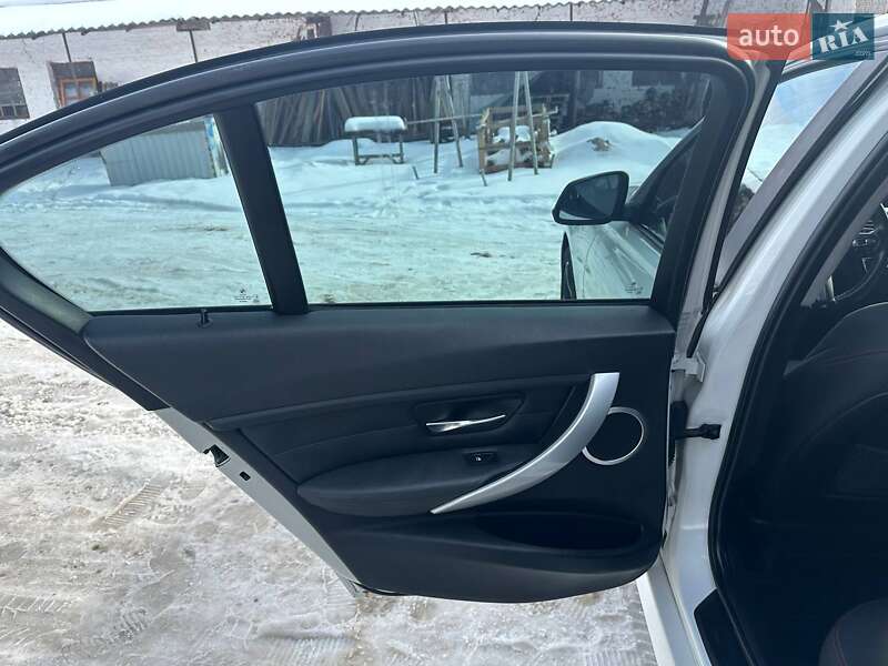 Седан BMW 3 Series 2012 в Хмельнике фото 43 Седан BMW 3 Series 2012 в Хмельнике