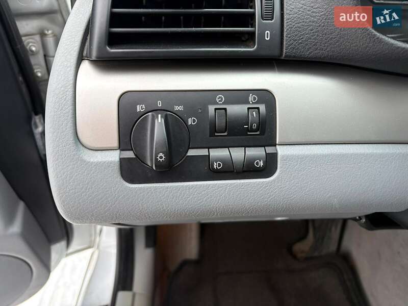 Седан BMW 3 Series 2004 в Киеве фото 3 Седан BMW 3 Series 2004 в Киеве