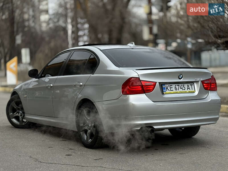 Седан BMW 3 Series 2010 в Днепре фото 3 Седан BMW 3 Series 2010 в Днепре