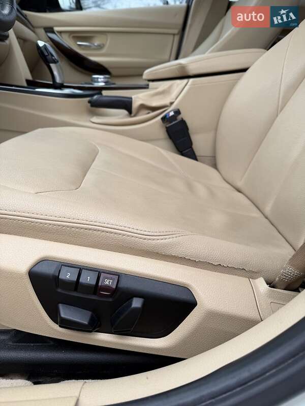 Седан BMW 3 Series 2015 в Харькове