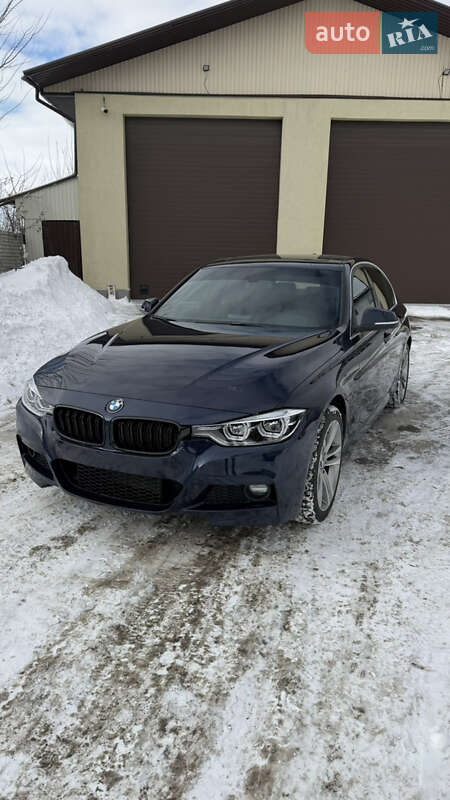 Седан BMW 3 Series 2017 в Киеве
