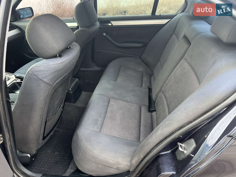 Седан BMW 3 Series 2001 в Миколаєві