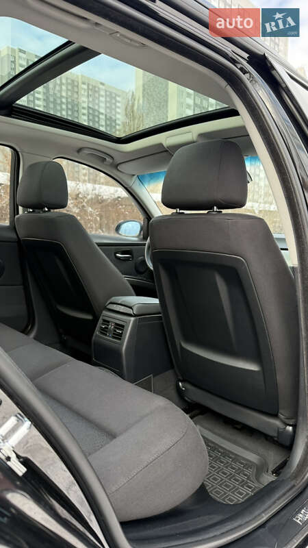 Универсал BMW 3 Series 2008 в Киеве