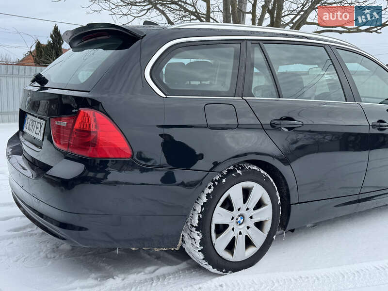 Универсал BMW 3 Series 2010 в Глыбокой