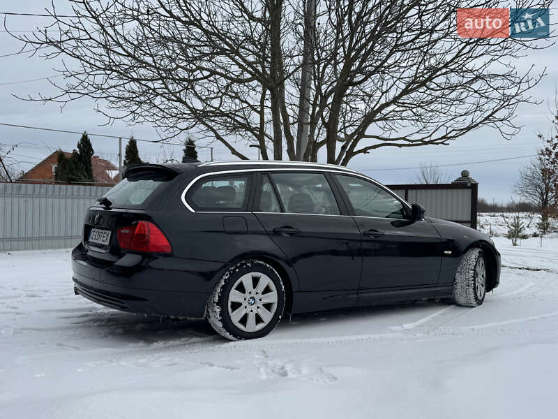 Универсал BMW 3 Series 2010 в Глыбокой