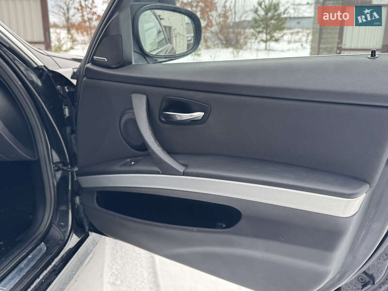Универсал BMW 3 Series 2010 в Глыбокой