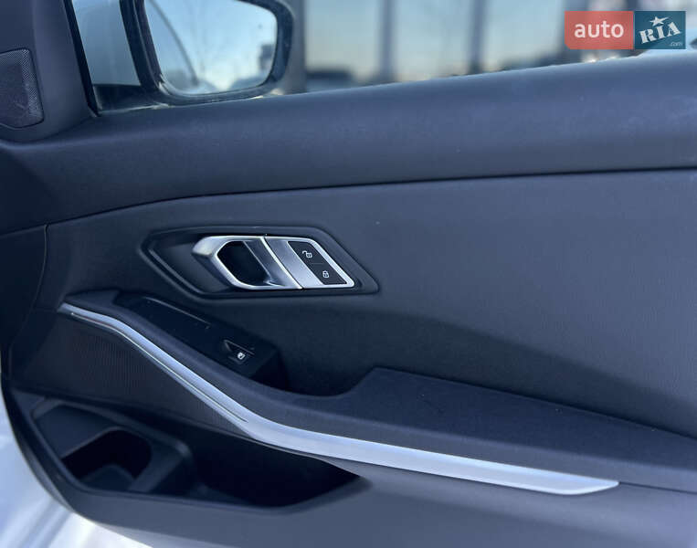 Седан BMW 3 Series 2019 в Киеве фото 49 Седан BMW 3 Series 2019 в Киеве