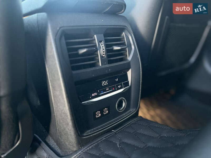 Седан BMW 3 Series 2019 в Киеве фото 55 Седан BMW 3 Series 2019 в Киеве