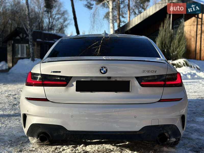 Седан BMW 3 Series 2022 в Киеве