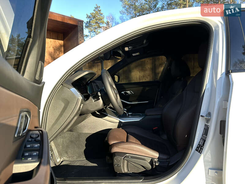 Седан BMW 3 Series 2022 в Киеве