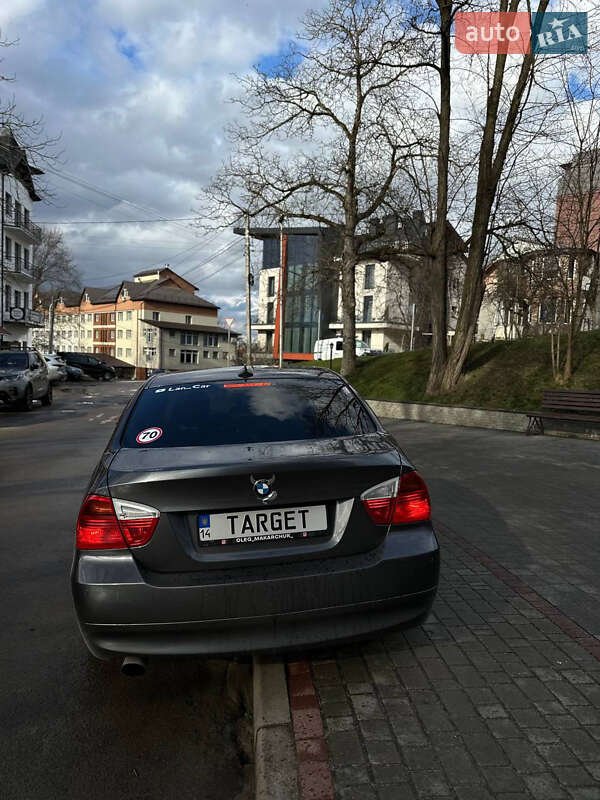 Седан BMW 3 Series 2005 в Пустомытах