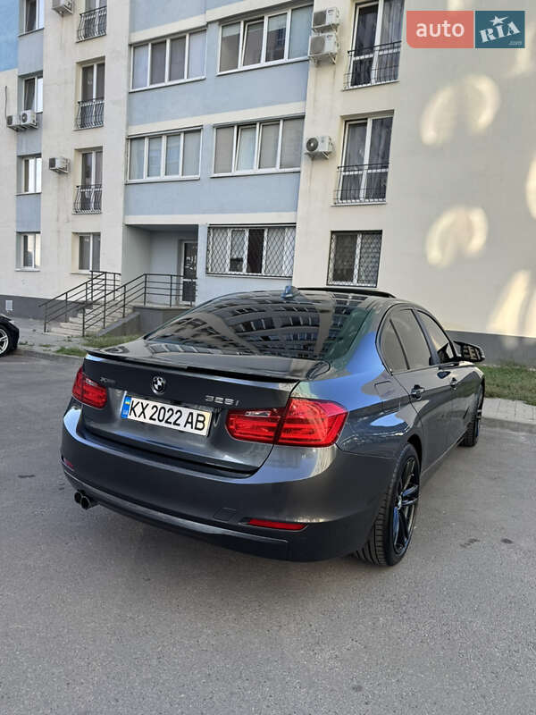 Седан BMW 3 Series 2014 в Харькове