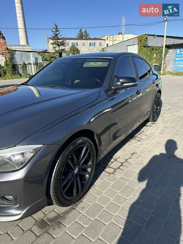 Седан BMW 3 Series 2014 в Харькове