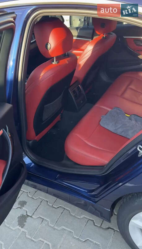 Седан BMW 3 Series 2017 в Луцке