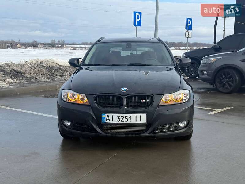 Универсал BMW 3 Series 2010 в Калиновке