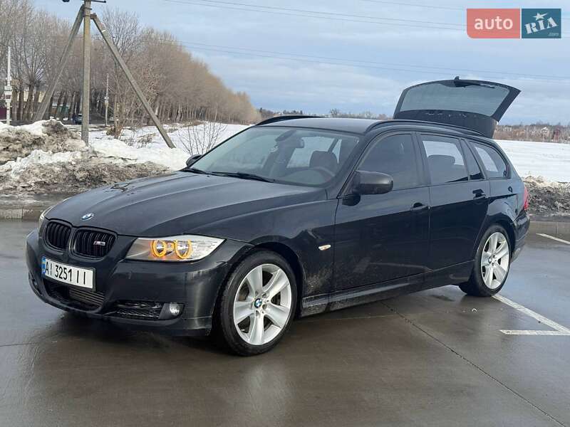 Универсал BMW 3 Series 2010 в Калиновке