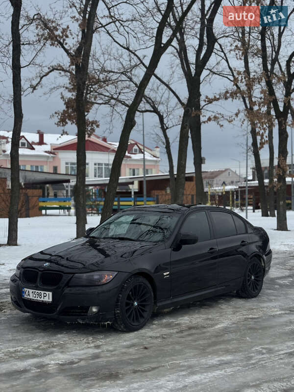 Седан BMW 3 Series 2011 в Киеве