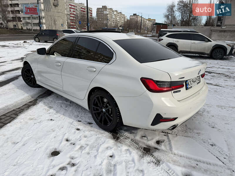 Седан BMW 3 Series 2019 в Днепре