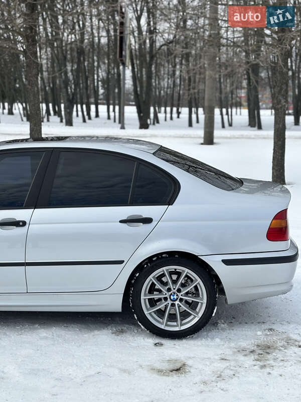 Седан BMW 3 Series 2003 в Умани