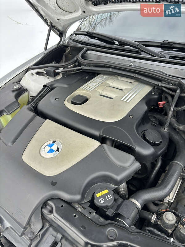 Седан BMW 3 Series 2003 в Умани