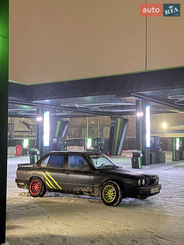Седан BMW 3 Series 1985 в Киеве