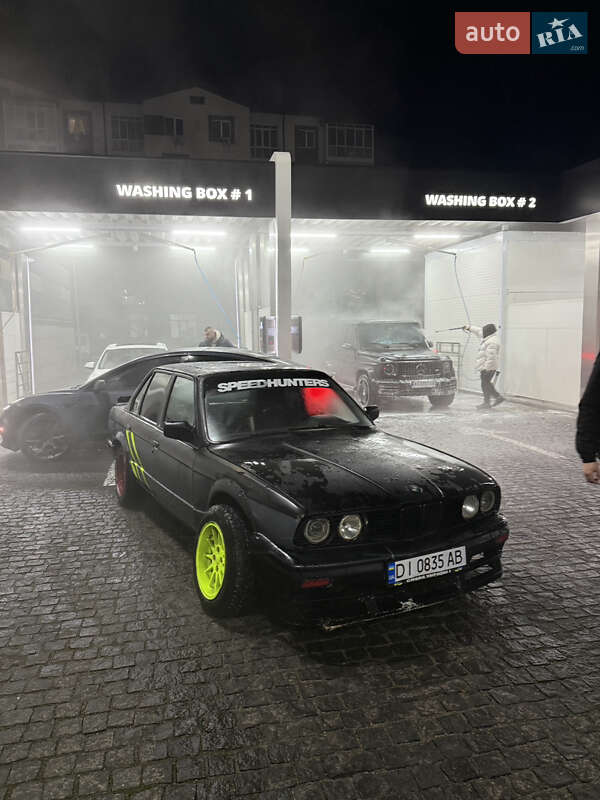 Седан BMW 3 Series 1985 в Киеве