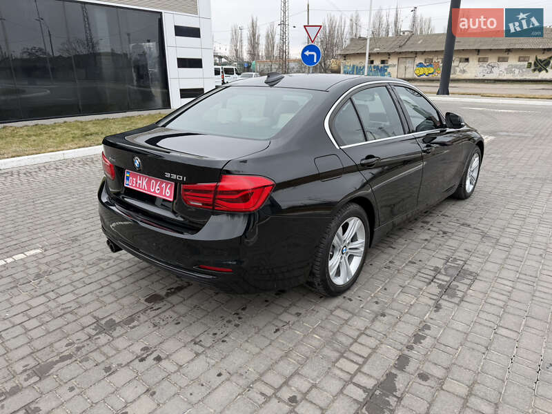 Седан BMW 3 Series 2017 в Одессе