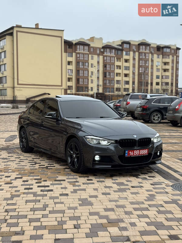 Седан BMW 3 Series 2018 в Измаиле