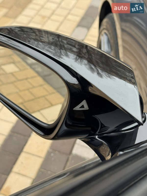 Седан BMW 3 Series 2018 в Измаиле