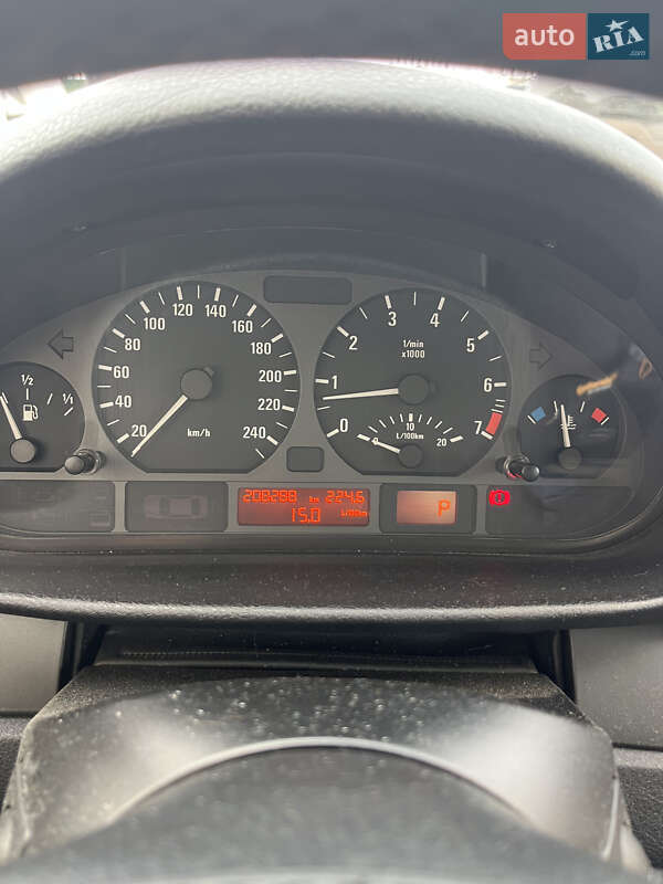 Седан BMW 3 Series 2003 в Киеве