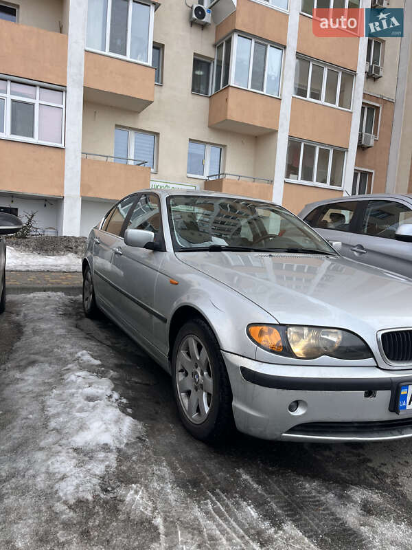 Седан BMW 3 Series 2003 в Киеве