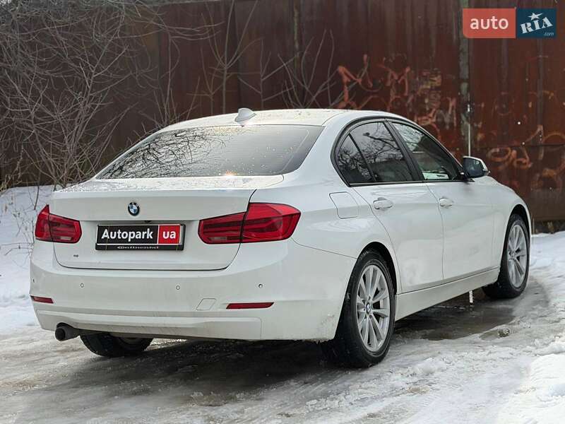 Седан BMW 3 Series 2016 в Києві