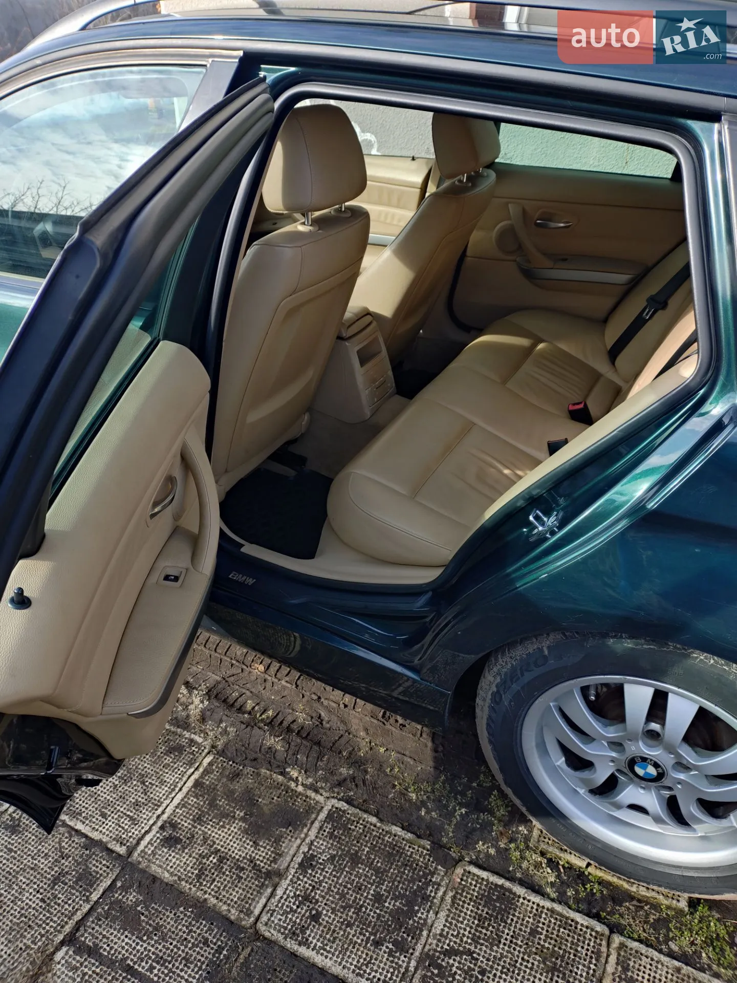 BMW 3 Series 2006 VIN WBAVR71060KS96940 фото оголошення 9 з 17