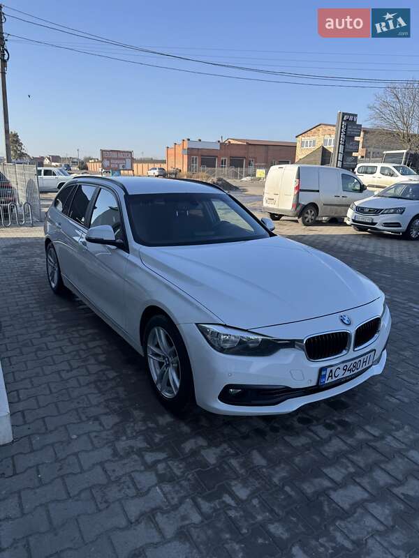 BMW 3 Series 2016
